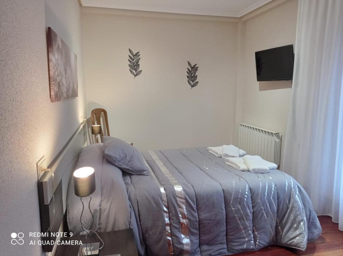 Pedroenea Apartamento Elizondo Ngoại thất bức ảnh